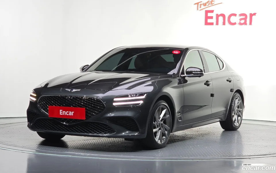 Genesis G70 2.0T 4WD 2022 — фото 1, купить с доставкой в Москву