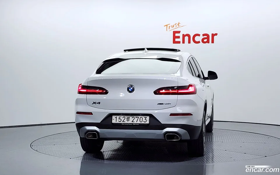 BMW X4 xDrive20i xLine 2022 — миниатюра 4