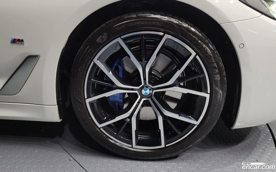 BMW 5 Series 530i M 2022 — миниатюра 2