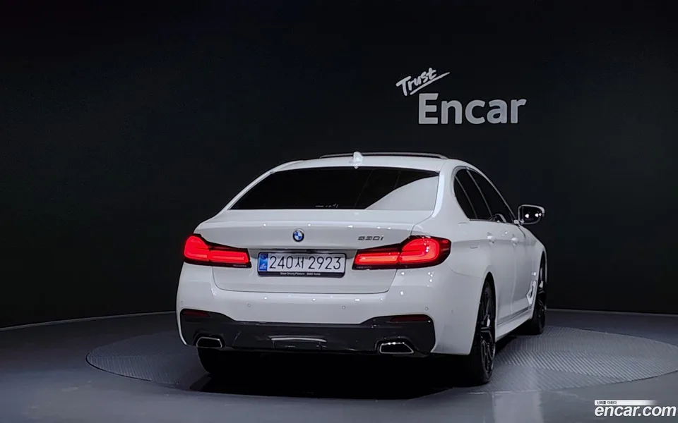 BMW 5 Series 530i M 2022 — миниатюра 4