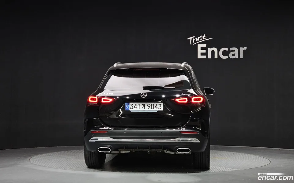 Mercedes-Benz GLA-Class GLA250 4MATIC 2023 — миниатюра 3