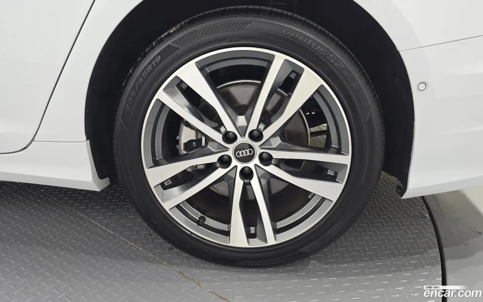 Audi A6 45 TFSI 2023 — миниатюра 2