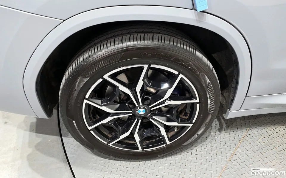 BMW X3 xDrive 20i M 2022 — миниатюра 2