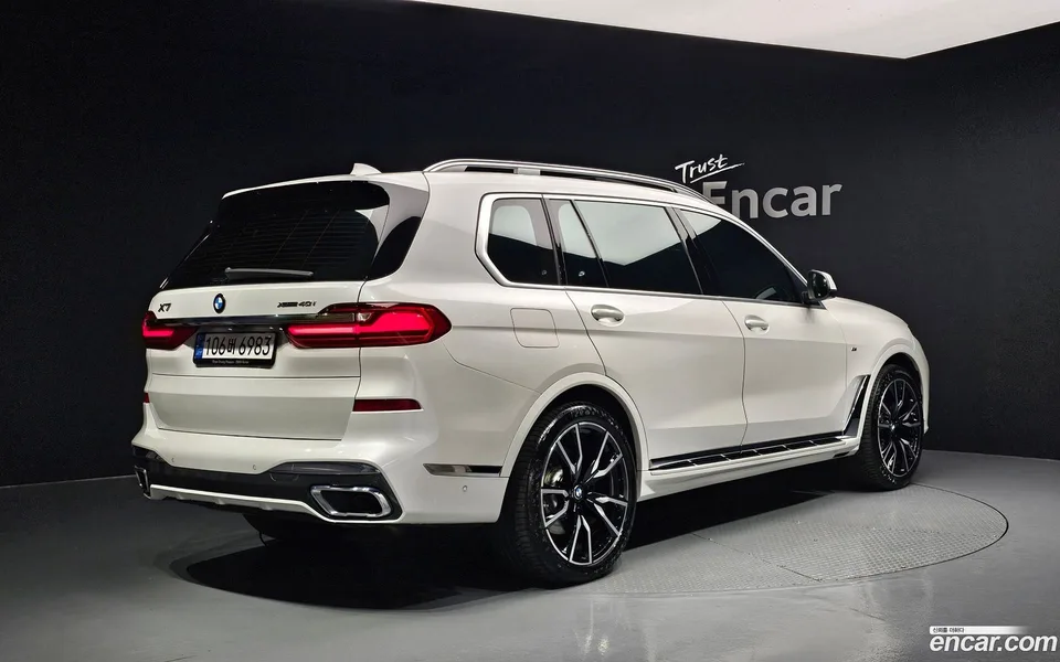 BMW X7 xDrive 40i M 6 2022 — миниатюра 2