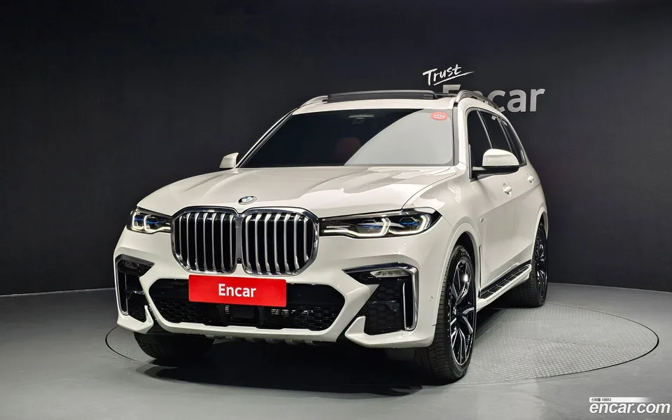 BMW X7 xDrive 40i M 6 2022 — миниатюра 3