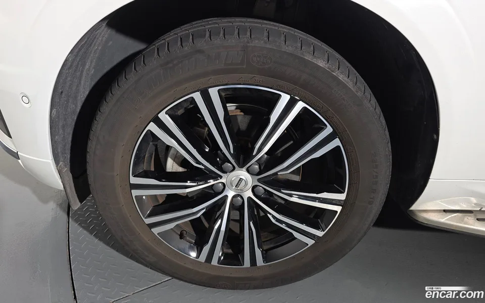 Volvo XC60 B5 2022 — миниатюра 2