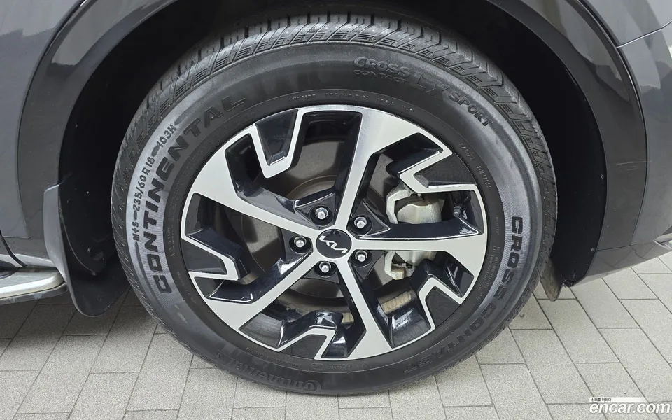 Kia Sportage Hybrid 2WD 2023 — миниатюра 5