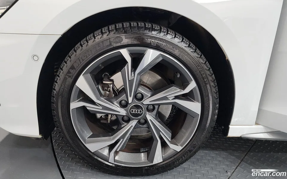 Audi A3 (8Y) 40 TFSI 2023 — миниатюра 2