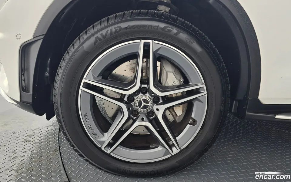 Mercedes-Benz GLC-Class GLC300e 4MATIC 2022 — миниатюра 2