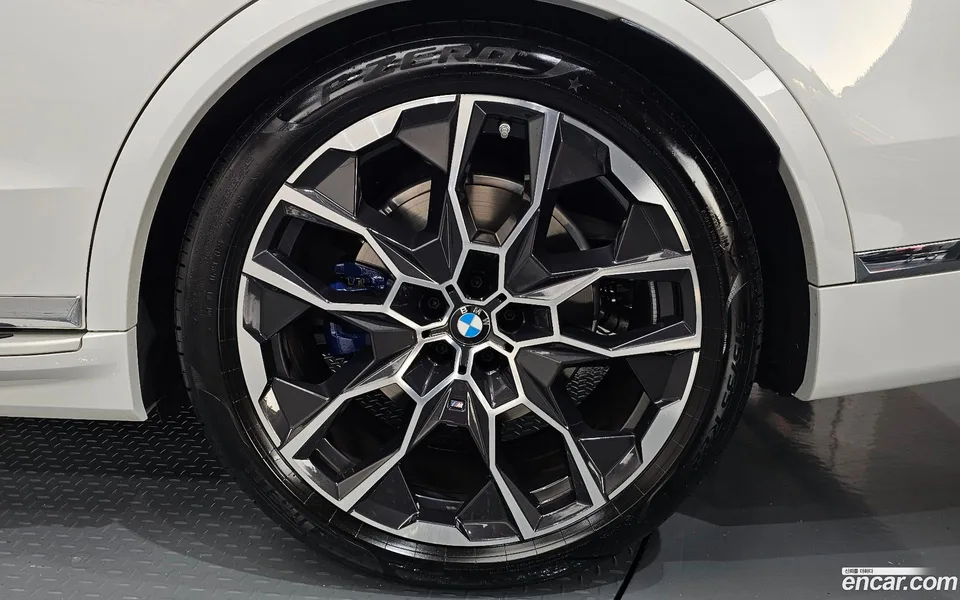 BMW X7 xDrive 40d M 7 2024 — миниатюра 2