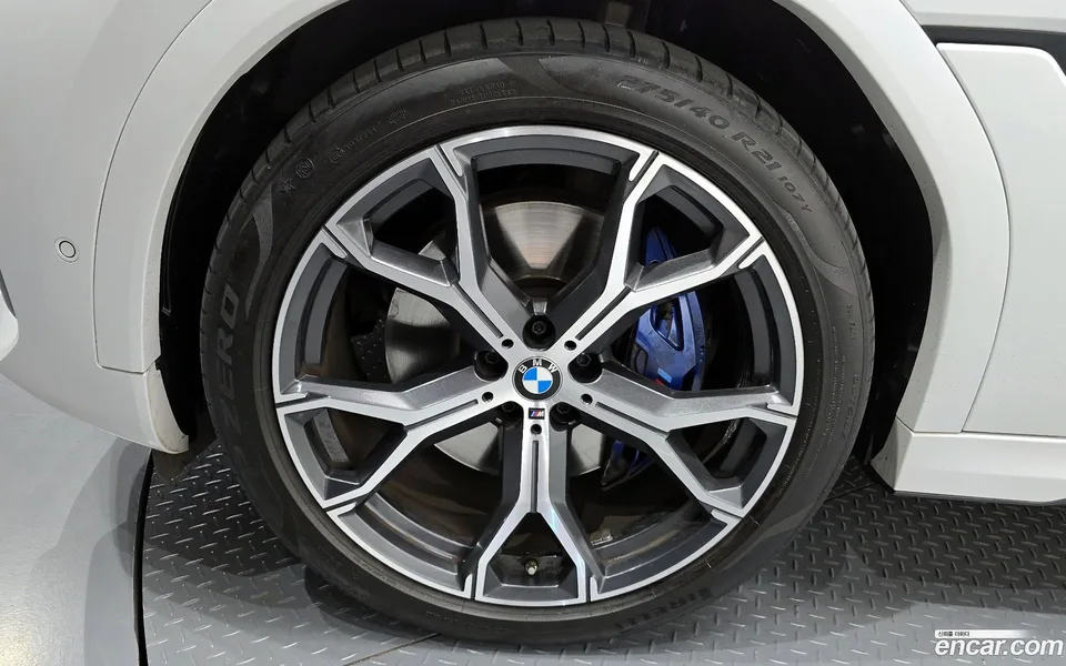 BMW X6 xDrive30d M 2022 — миниатюра 2