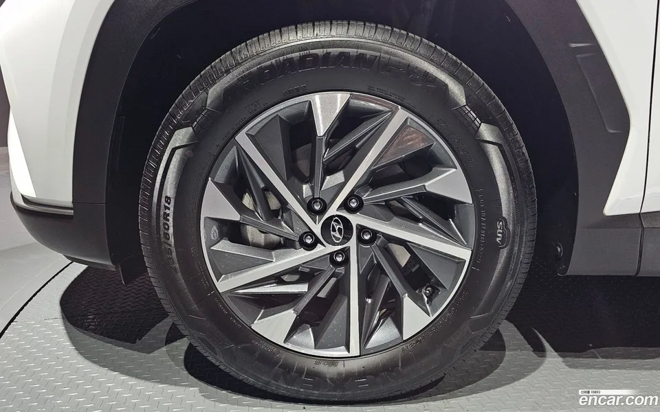 Hyundai Tucson 1.6 2WD 2023 — миниатюра 2
