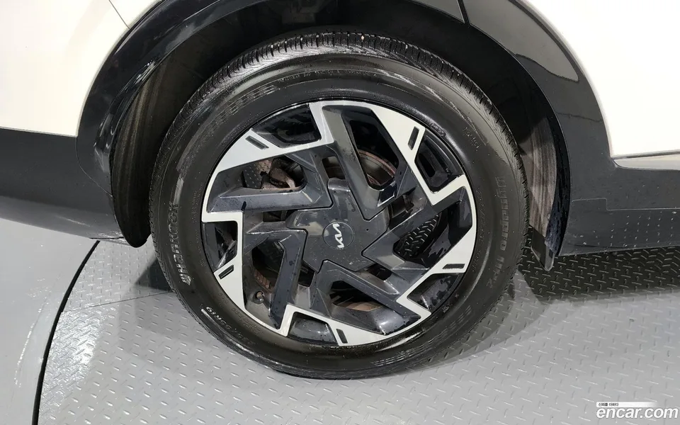 Kia Sportage 1.6 2WD 2023 — миниатюра 5