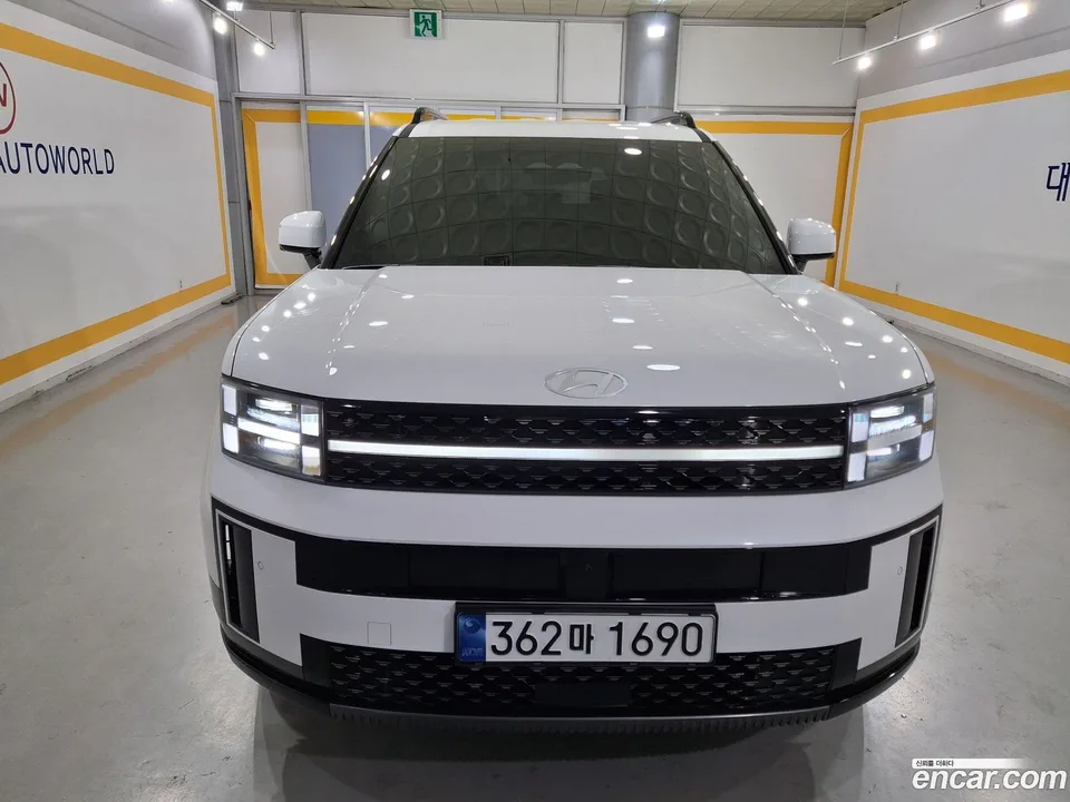 Hyundai SantaFe 2.5T 2WD 2023 — photo 1, buy with delivery to Moscow