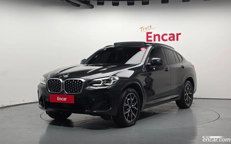 BMW X4 xDrive20i M 2023 — фото 1, купить с доставкой в Москву