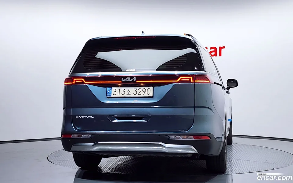 Kia Carnival 9 2022 — thumbnail 4