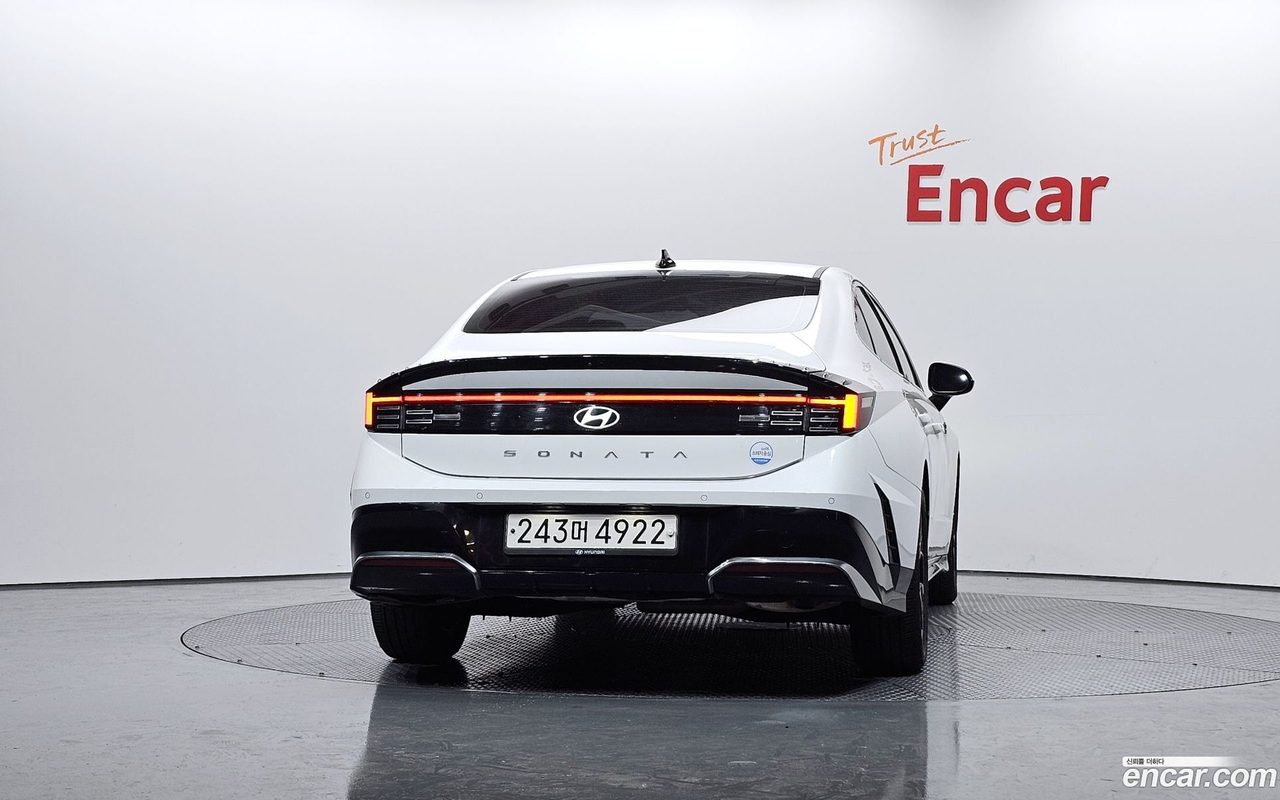 Hyundai Sonata The Edge 2023 — 4