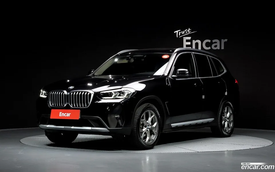 BMW X3 xDrive 20i 2022 — фото 1, купить с доставкой в Москву