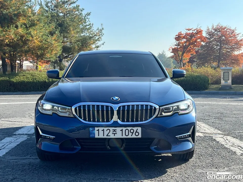 BMW 3 Series 320i 2022 — миниатюра 3