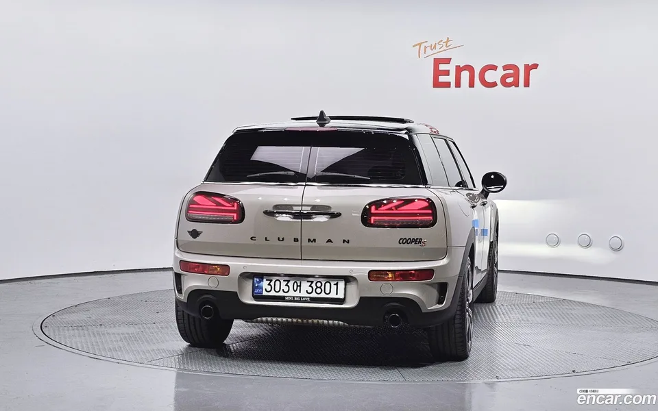 MINI Cooper S Clubman 2022 — миниатюра 4