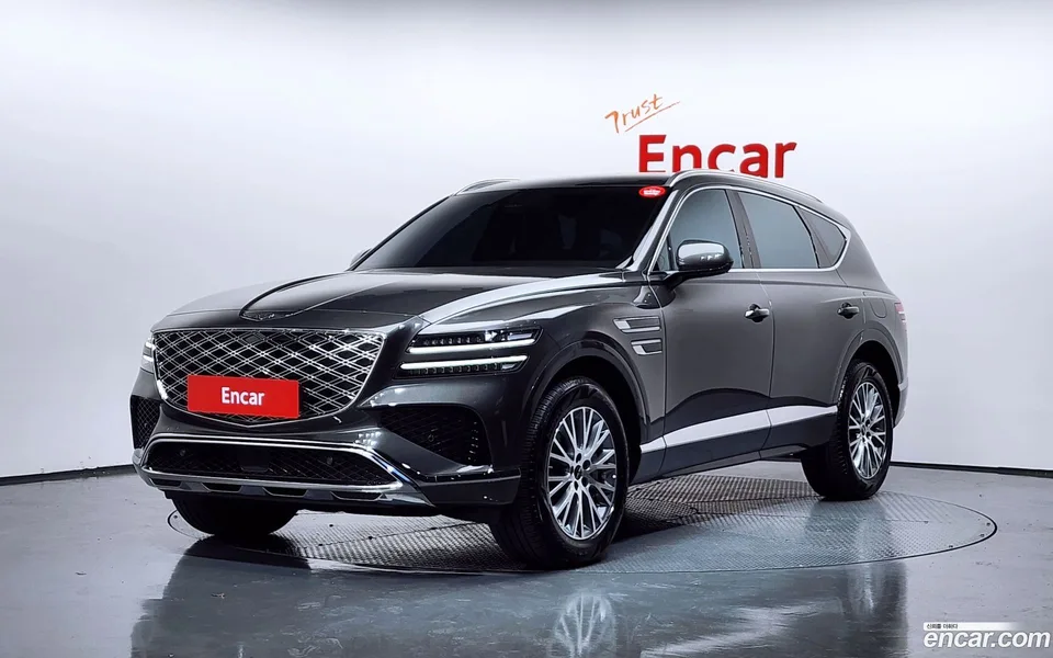 Genesis GV80 2.5T 2WD 2025 — photo 1, buy with delivery to Moscow