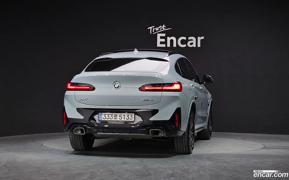 BMW X4 xDrive20i M 2023 — миниатюра 4
