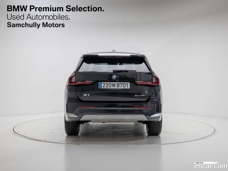 BMW X1 xDrive 20i xLine 2025 — миниатюра 3