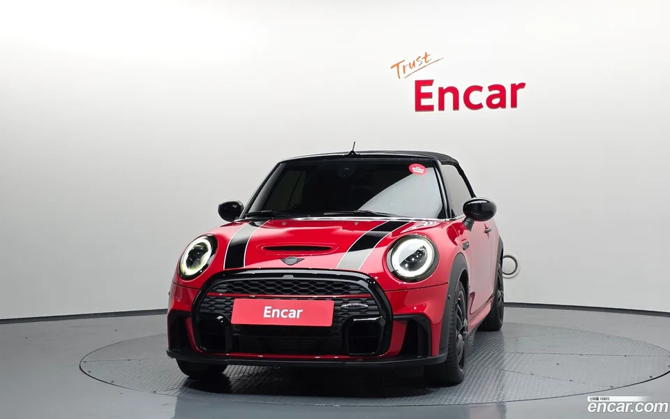 MINI Cooper S Convertible JCW 2022 — миниатюра 3