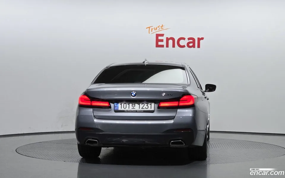 BMW 5 Series 520i M 2023 — миниатюра 4