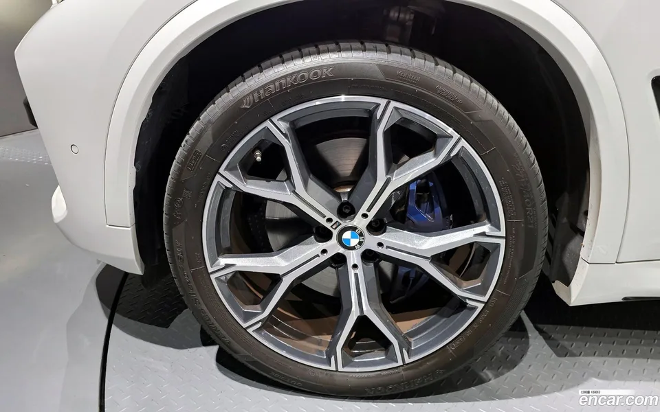 BMW X5 xDrive 30d M 2022 — миниатюра 2