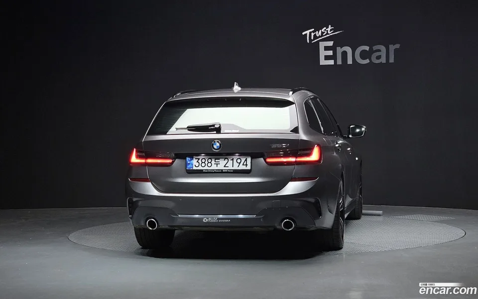BMW 3 Series 320i M 2022 — миниатюра 4
