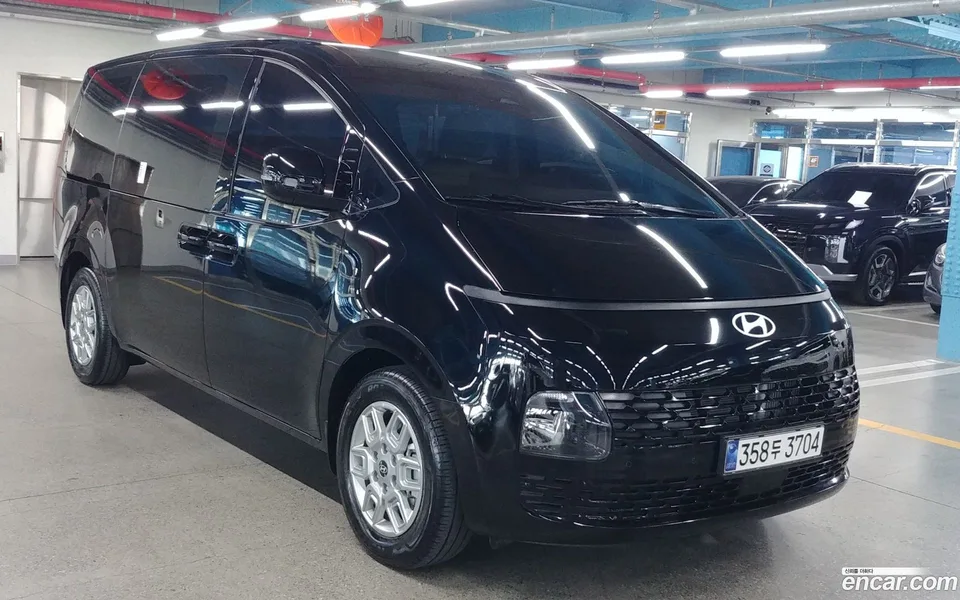 Hyundai Staria 9 2025 — миниатюра 2