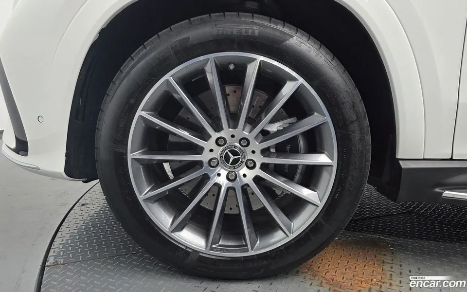 Mercedes-Benz GLE-Class GLE450 4MATIC 2025 — миниатюра 2