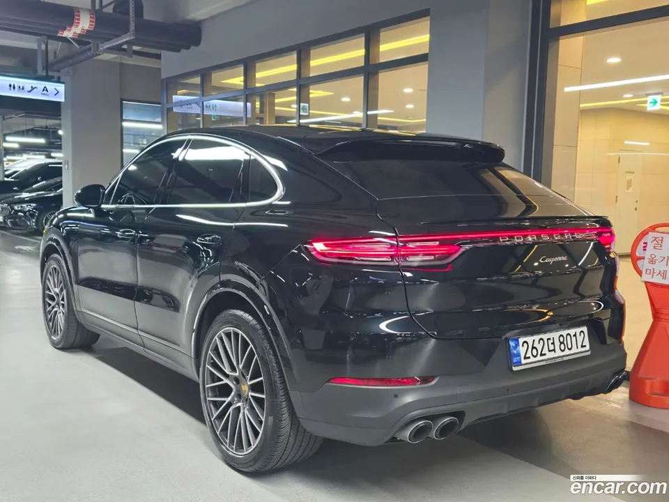Porsche Cayenne 3.0 2022 — миниатюра 2
