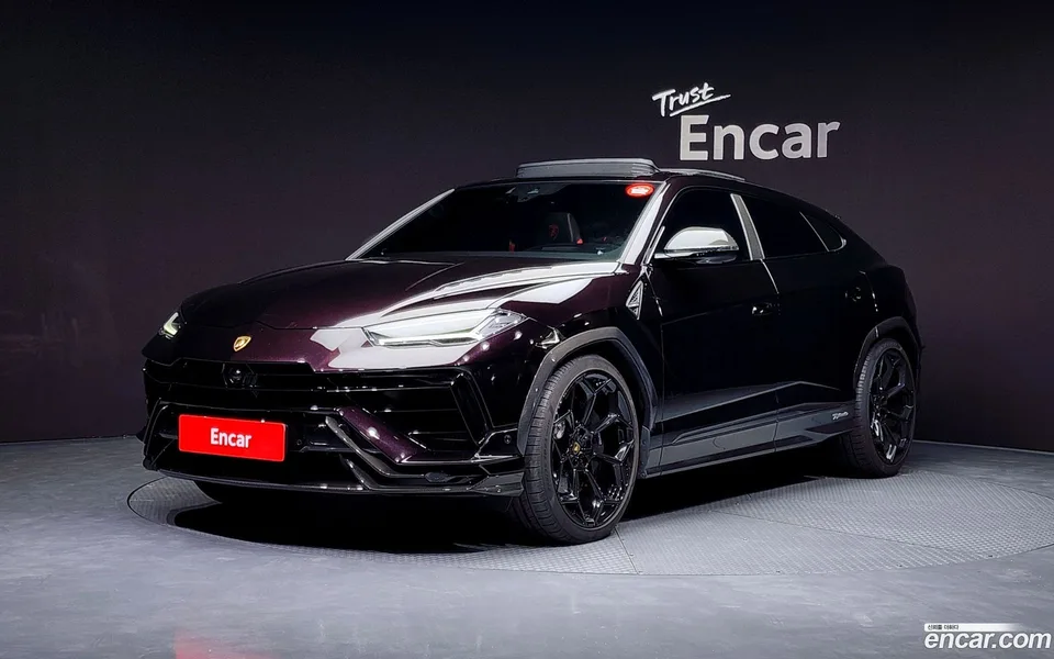 Lamborghini Urus 4.0 V8 2024 — фото 1, купить с доставкой в Москву