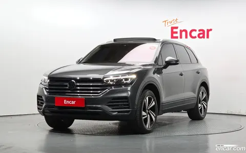 Volkswagen Touareg 2023 купить в Москве