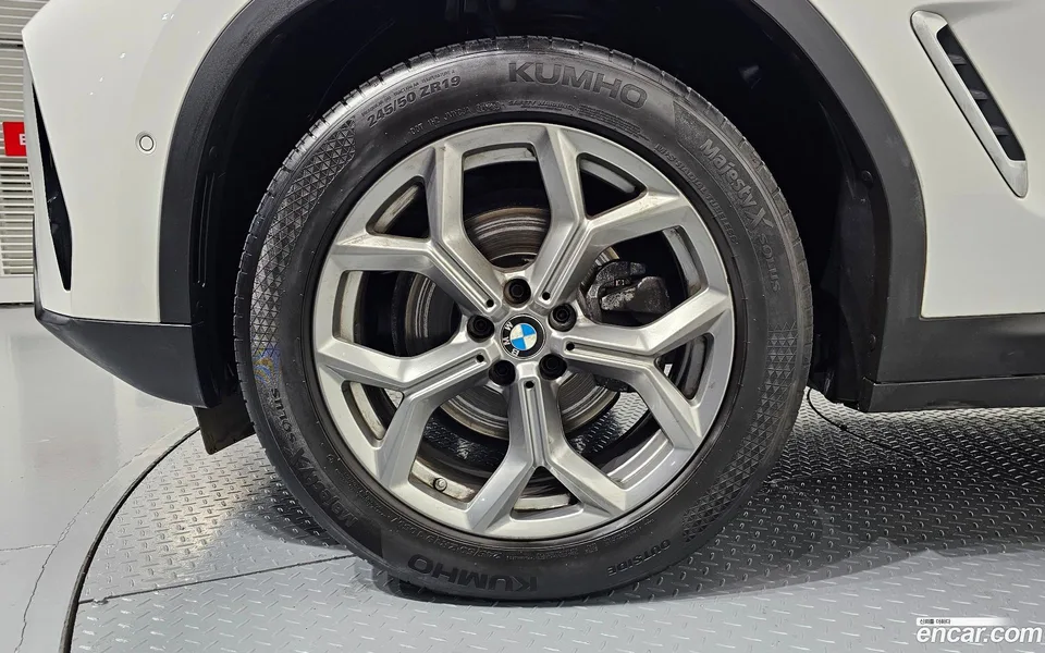 BMW X3 xDrive 20i 2022 — миниатюра 2