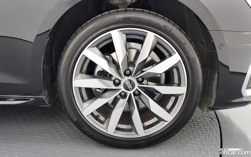 Audi A4 40 TFSI 2023 — миниатюра 2