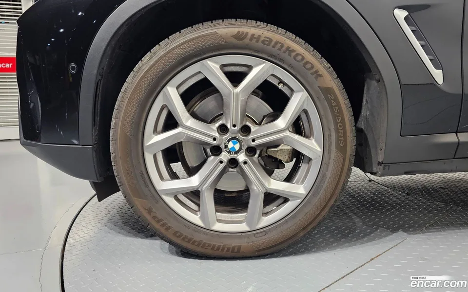 BMW X4 xDrive20i xLine 2022 — миниатюра 5