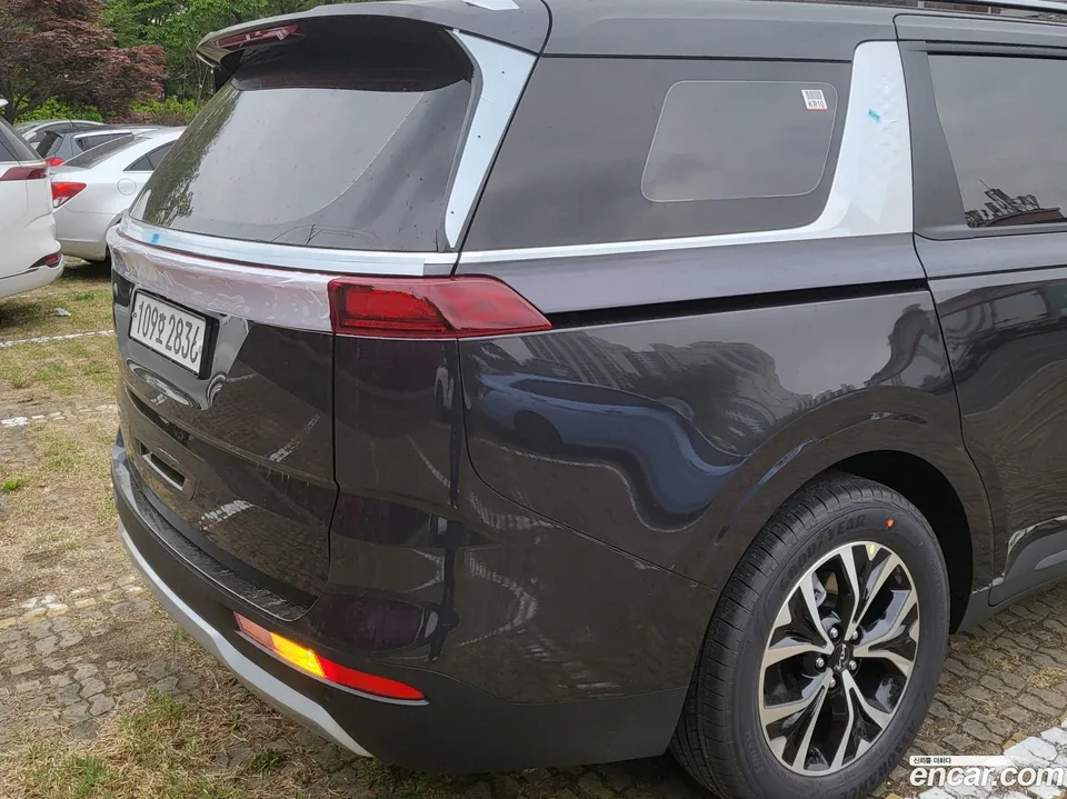 Kia Carnival 9 2023 — миниатюра 4