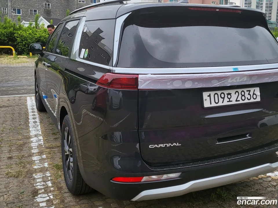 Kia Carnival 9 2023 — миниатюра 5