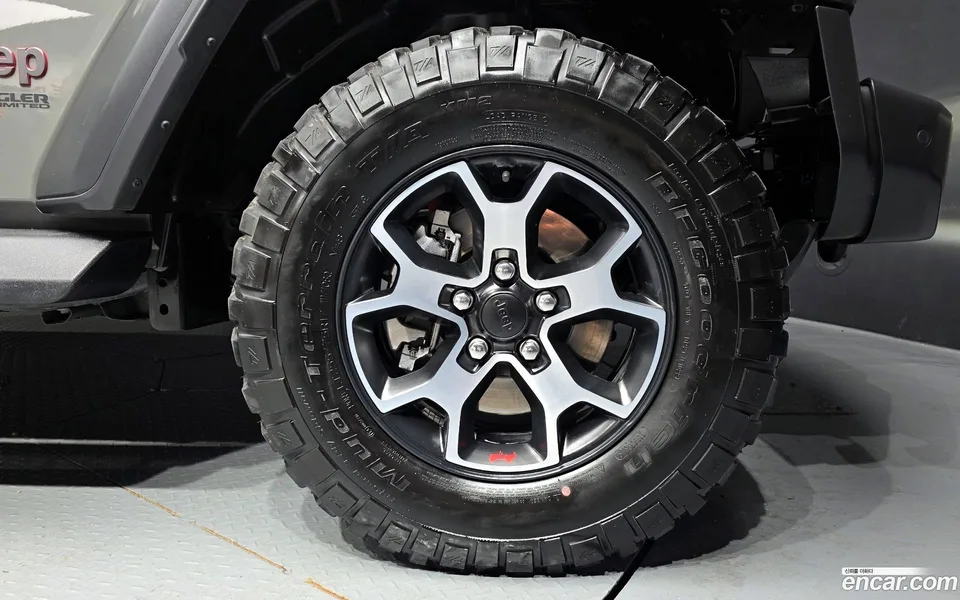 Jeep Wrangler 2.0 4 2022 — миниатюра 2