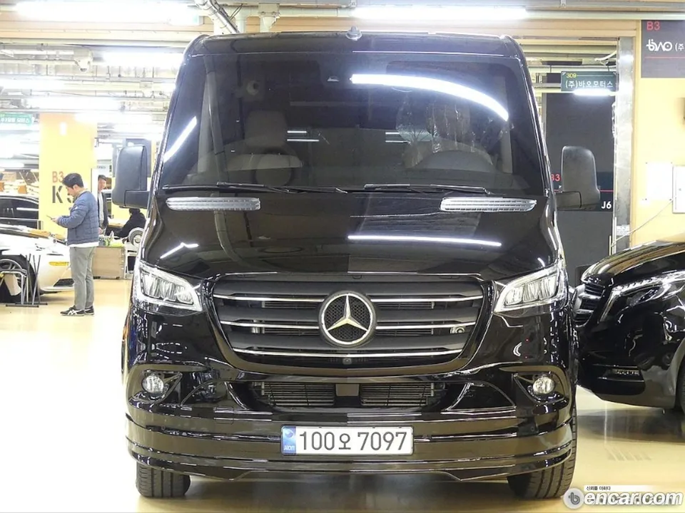 Mercedes-Benz Sprinter 3.0 2022 — фото 1, купить с доставкой в Москву