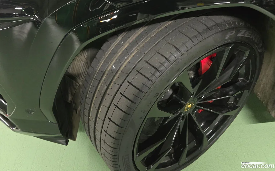 Lamborghini Urus 4.0 V8 2022 — миниатюра 2