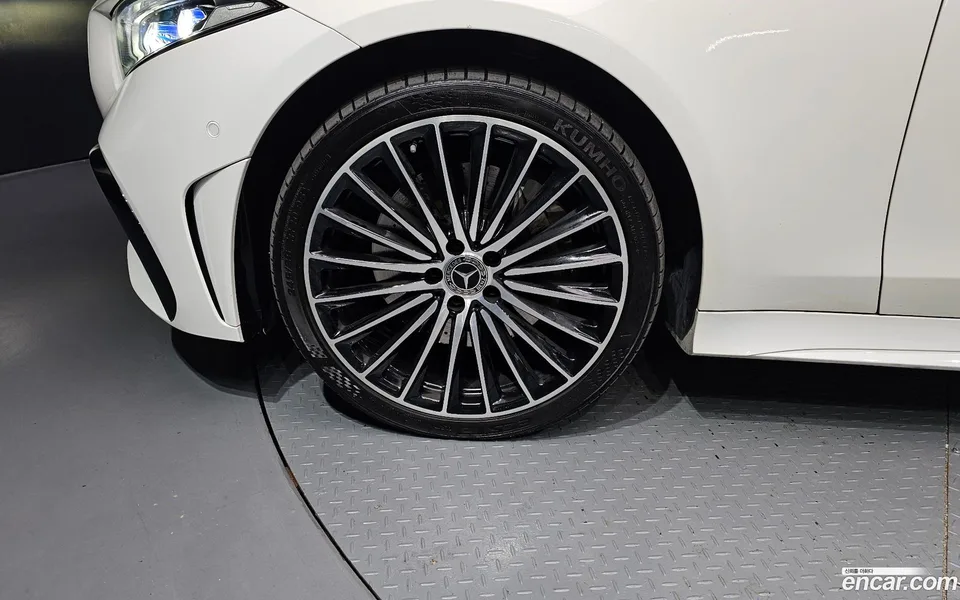 Mercedes-Benz CLS-Class CLS450 4MATIC 2023 — миниатюра 2