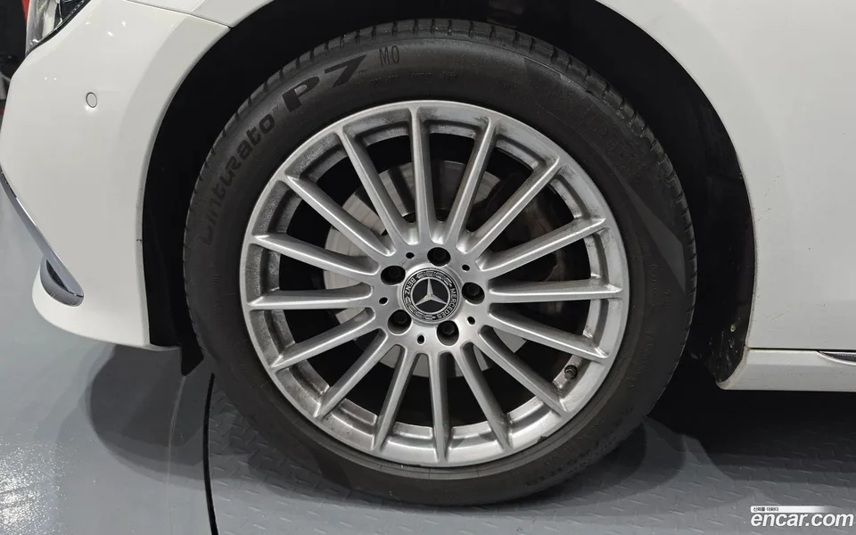 Mercedes-Benz E-Class E250 2022 — миниатюра 2