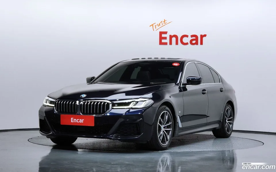 BMW 5 Series 523d M 2023 — фото 1, купить с доставкой в Москву