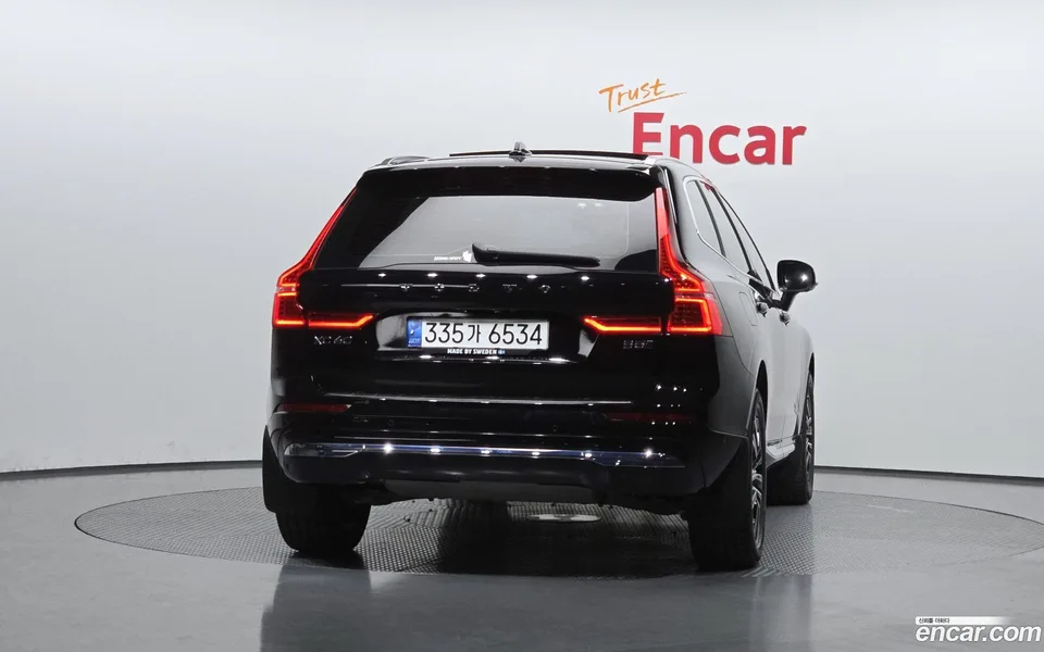 Volvo XC60 B5 2022 — миниатюра 4
