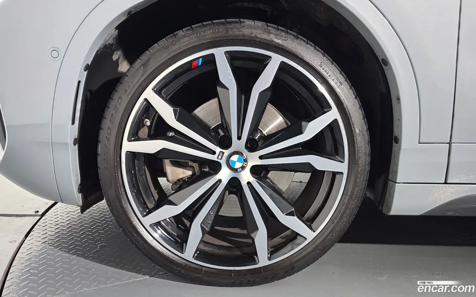 BMW X2 xDrive20i M 2022 — миниатюра 5