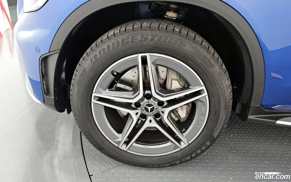 Mercedes-Benz GLC-Class GLC300e 4MATIC 2022 — миниатюра 5